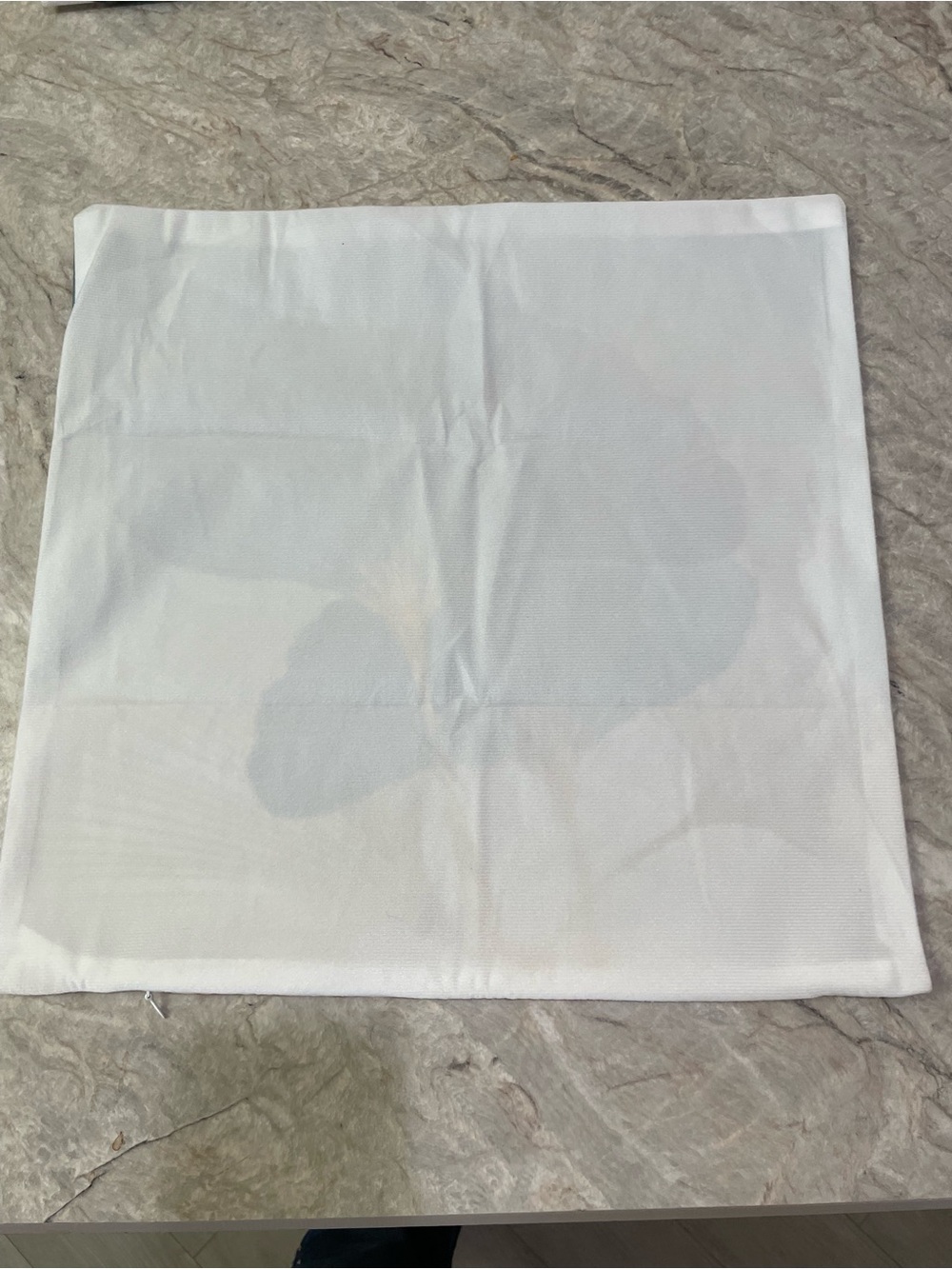 2 Pillow Covers - Picture 6 of 6